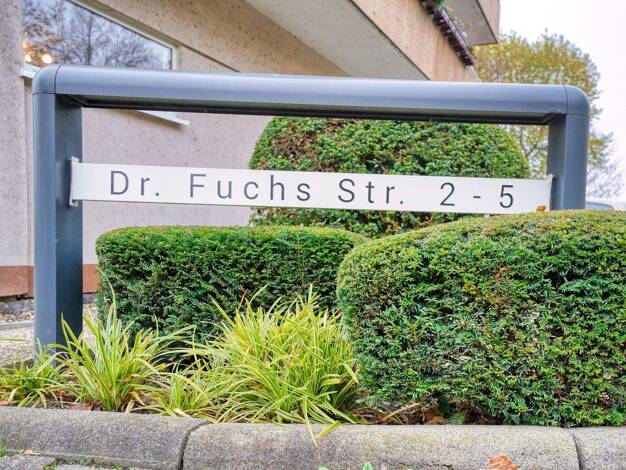 Studio zum Kauf 330.000 € 4 Zimmer 110 m² 1. Geschoss Friedrichsdorf 61381