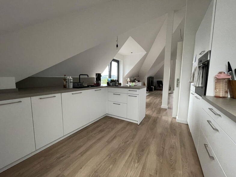 Wohnung zur Miete 1.080 € 3 Zimmer 108 m² Dachgeschoss, 1. Geschoss Herbergstr. 50 Dreisel Windeck 51570