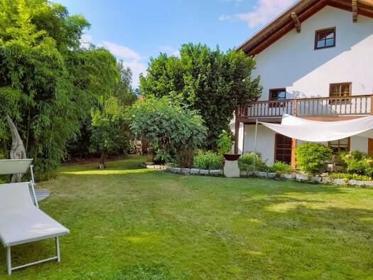 Haus zum Kauf 8 Zimmer 222 m² 2.002 m² Grundstück Schambach Straßkirchen 94342