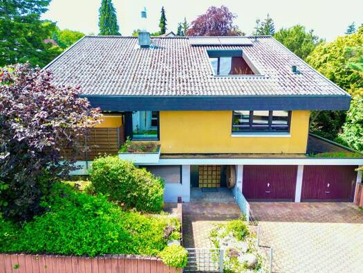 Einfamilienhaus zum Kauf 775.000 € 8,5 Zimmer 360 m² 740 m² Grundstück Brötzingen Pforzheim 75179