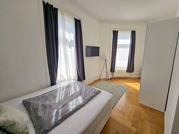 Studio zur Miete Wohnen auf Zeit 600 € 4 Zimmer 13 m² frei ab sofort Uhlandstraße 2.Og rechts Ostend Frankfurt am Main 60314