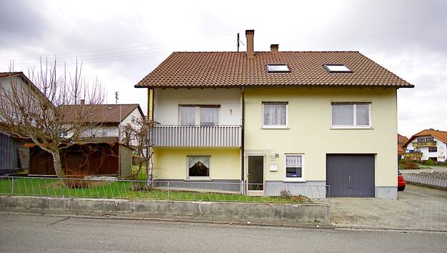 Mehrfamilienhaus zum Kauf 249.000 € 8 Zimmer 178 m² 652 m² Grundstück Obernheim 72364