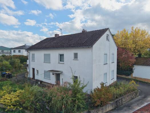 Einfamilienhaus zum Kauf provisionsfrei 189.000 € 5 Zimmer 144 m² 313 m² Grundstück Daubhausen Ehringshausen 35630