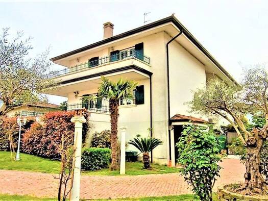 Mehrfamilienhaus zum Kauf 440.000 € 5 Zimmer 250 m² Lignano Sabbiadoro 33054