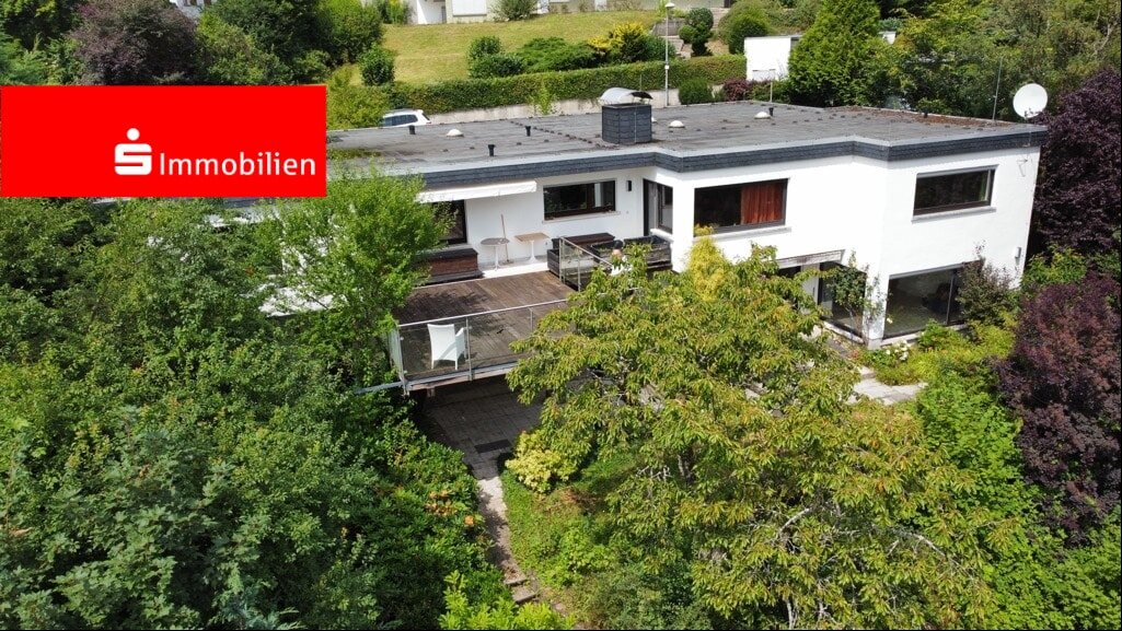 Mehrfamilienhaus zum Kauf 900.000 € 10 Zimmer 310 m²<br/>Wohnfläche 1.199 m²<br/>Grundstück Grassenberg Marburg 35037