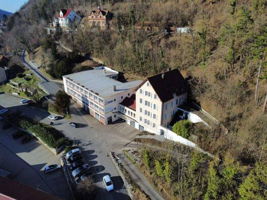 Bürogebäude zum Kauf provisionsfrei als Kapitalanlage geeignet 1.850.000 € 2.635 m² 5.695 m² Grundstück Eckisstraße 4 Bad Urach 72574