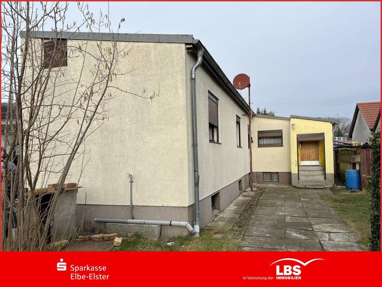 Einfamilienhaus zum Kauf 35.000 € 2,5 Zimmer 49 m² 540 m² Grundstück Finsterwalde Finsterwalde 03238
