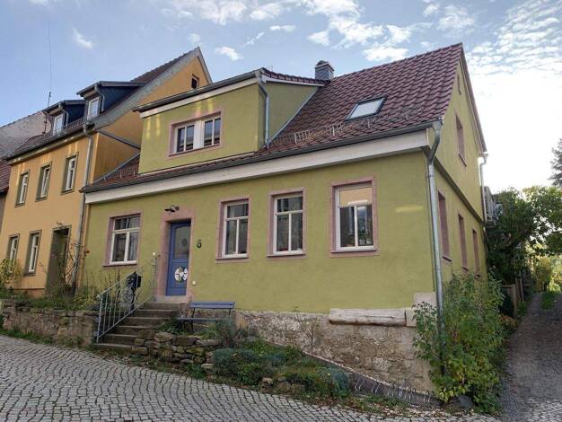 Einfamilienhaus zum Kauf provisionsfrei 299.999 € 9 Zimmer 180 m² 168 m² Grundstück Am Hügel 6 Saalfeld 07318