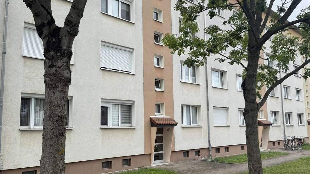 Wohnung zum Kauf 110.000 € 2 Zimmer 46,3 m² Zwenkau 04442