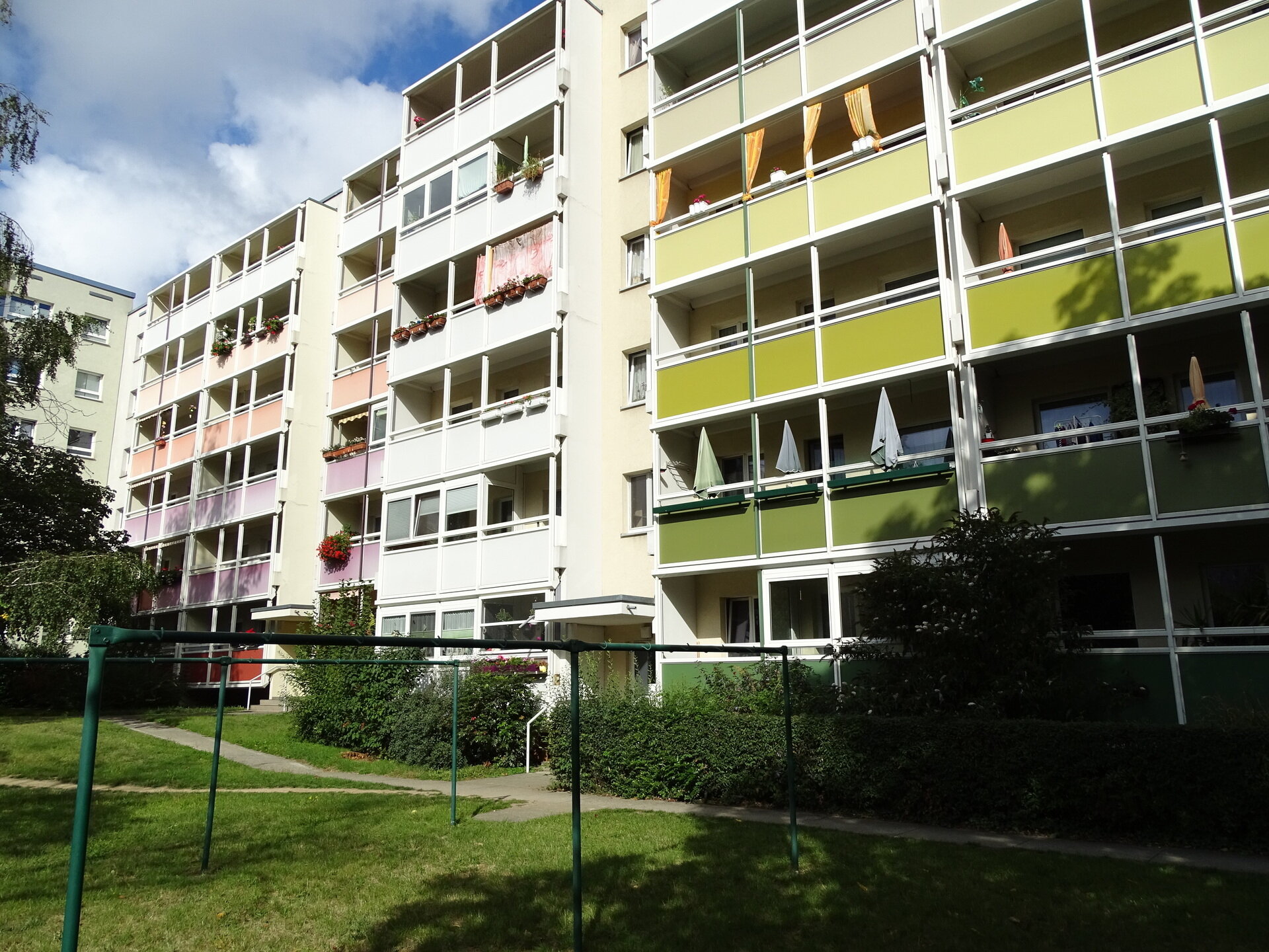 Wohnung zur Miete 404,90 € 3 Zimmer 64,3 m²<br/>Wohnfläche 4.<br/>Geschoss 01.11.2024<br/>Verfügbarkeit Gorbitz-Süd (Altgorbitzer Ring-Ost) Dresden 01169