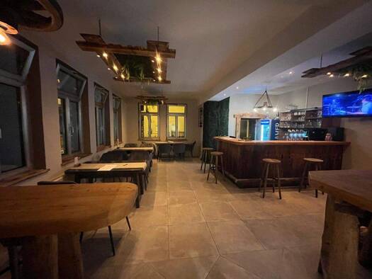 Hotel zum Kauf 999.000 € 14 Zimmer 21 Betten Braunau am Inn 5280