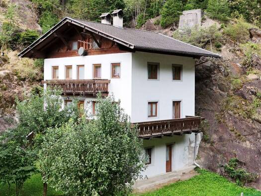 Einfamilienhaus zum Kauf 300.000 € 6 Zimmer 102 m² Moos in Passeier 39013