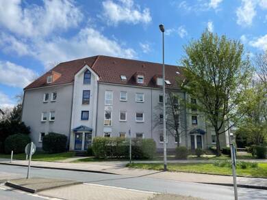 Wohnung zur Miete nur mit Wohnberechtigungsschein 383 € 3,5 Zimmer 66,4 m² Dachgeschoss, 3. Geschoss frei ab 01.08.2025 Vogelheimer Straße 51A Vogelheim Essen 45329