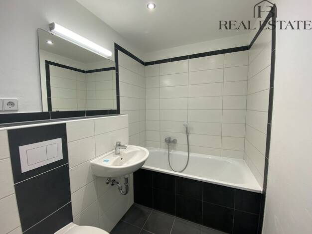 Wohnung zur Miete - Erstbezug 234 € 2 Zimmer 39 m² frei ab 01.09.2025 Südring 22c Burg Burg 39288