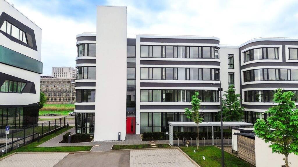 Bürogebäude zum Kauf 2.911 € 15 Zimmer 515 m² Bürofläche Flugfeld Sindelfingen 71063