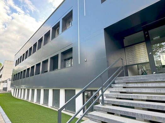 Bürofläche zur Miete - Erstbezug 300 € 17 m² Bürofläche Altendorf Essen 45143