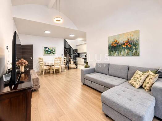 Wohnung zur Miete 1.100 € 3 Zimmer 65 m² 3. Geschoss Zagreb 10000