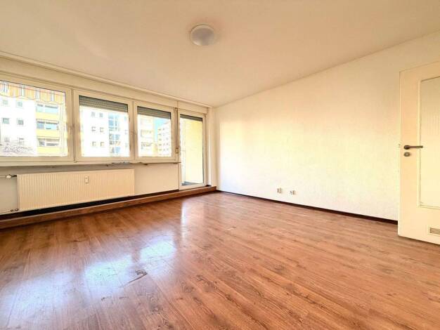 WG-Zimmer zur Miete 750 € 2 Zimmer 58 m² 1. Geschoss frei ab sofort Schultheißallee 67 Gleißhammer Nürnberg 90478