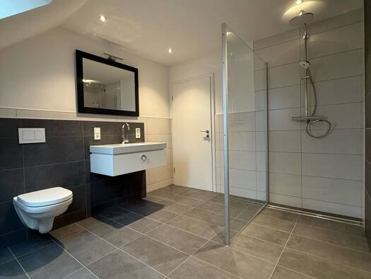 Wohnung zur Miete 900 € 3 Zimmer 99 m² Geschoss 1/1 frei ab sofort Lichtenau 33165