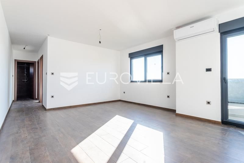 Wohnung zum Kauf 199.235 € 2 Zimmer 55 m²<br/>Wohnfläche 3.<br/>Geschoss Sirobuja 21000