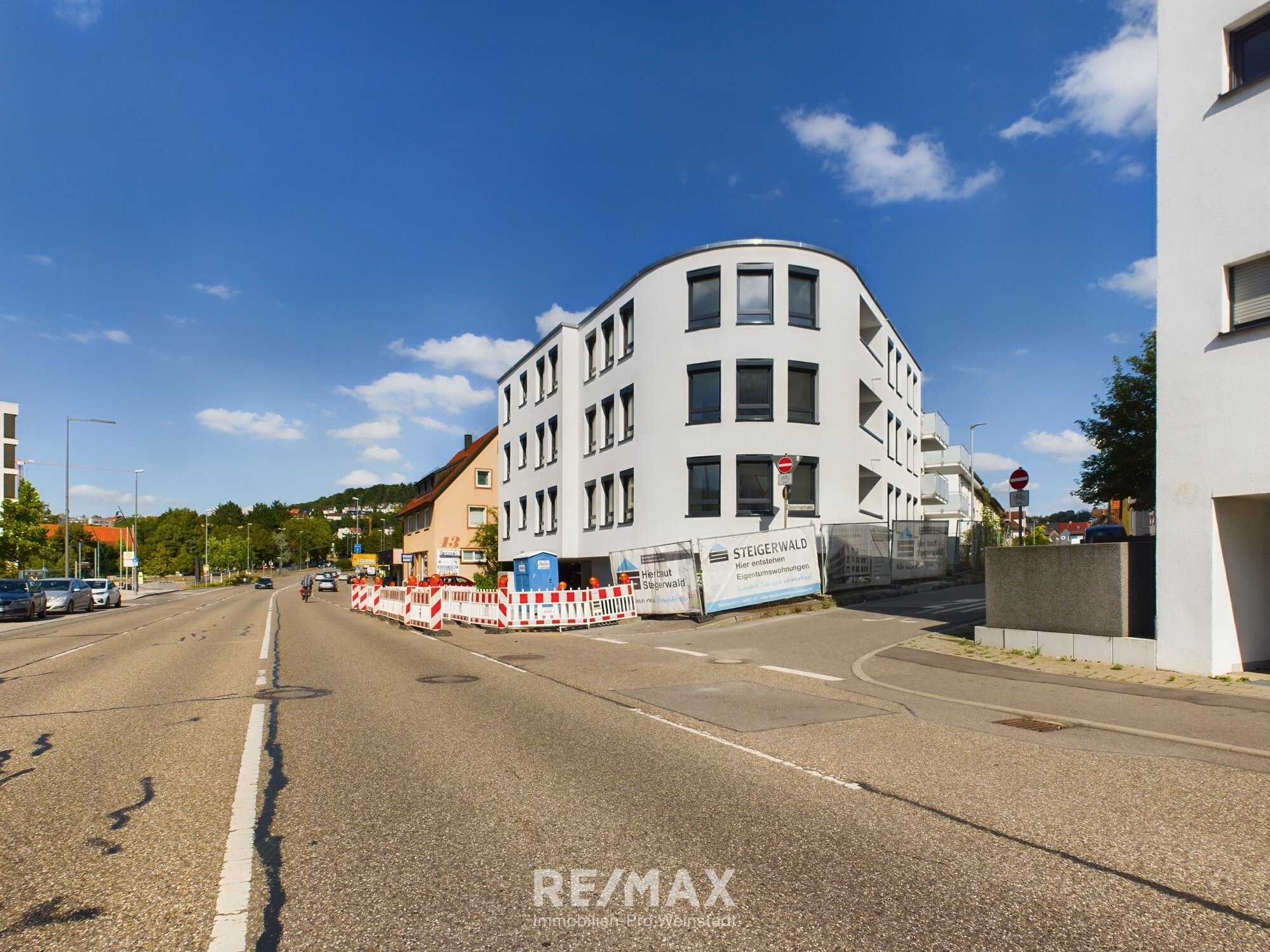 Wohnung zur Miete 1.380 € 3 Zimmer 84 m²<br/>Wohnfläche 15.10.2024<br/>Verfügbarkeit Kernstadt Leonberg 71229