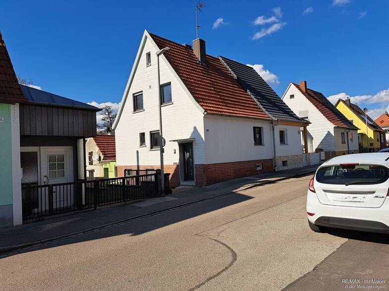 Doppelhaushälfte zum Kauf 199.900 € 4 Zimmer 105 m² 572 m² Grundstück Ansbach Ansbach 91522
