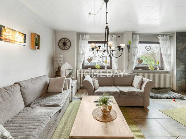 Einfamilienhaus zum Kauf 190.000 € 6 Zimmer 140 m² 333 m² Grundstück Nordenham Nordenham 26954