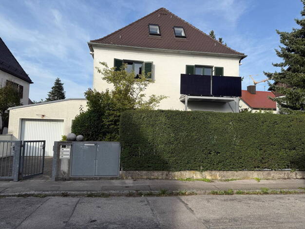 Einfamilienhaus zur Miete 3.000 € 8 Zimmer 160 m² 250 m² Grundstück frei ab 22.10.2025 Hadern München 81375