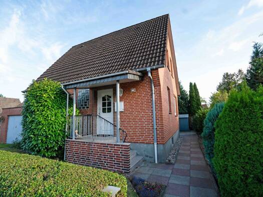 Einfamilienhaus zum Kauf 198.500 € 3 Zimmer 70 m² 281 m² Grundstück Lauenburg/Elbe 21481