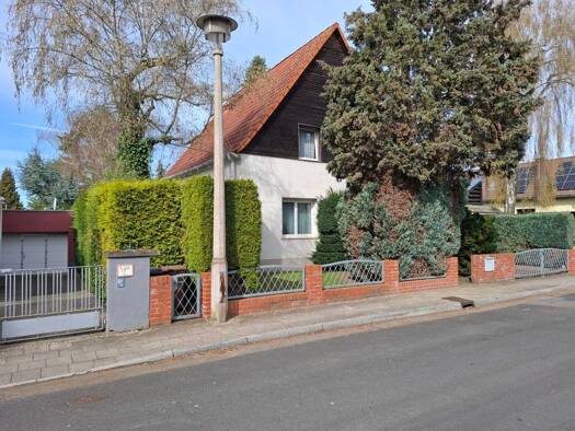 Einfamilienhaus zum Kauf 380.000 € 4 Zimmer 115 m² 676 m² Grundstück frei ab 01.06.2026 Stadtfeld West Magdeburg 39110