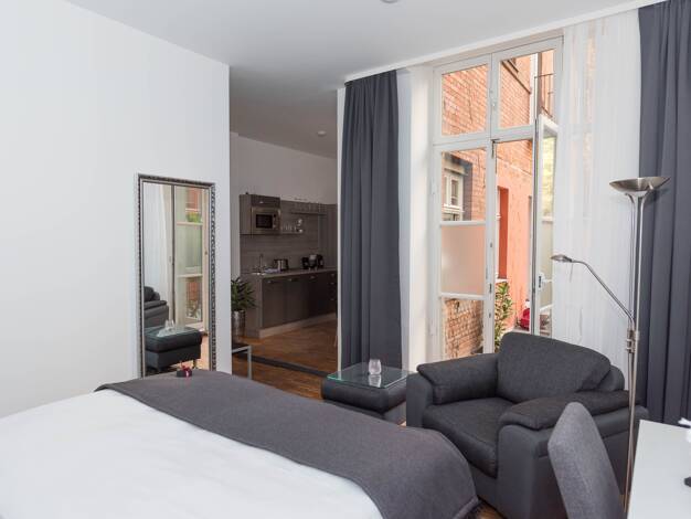 Studio zur Miete Wohnen auf Zeit 1.590 € 1 Zimmer 34 m² frei ab 08.03.2026 Mitte Berlin 10119