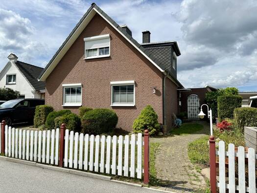 Einfamilienhaus zum Kauf 620.000 € 4 Zimmer 154 m² 527 m² Grundstück Travemünde Travemünde 23570