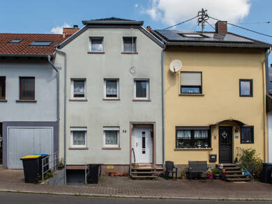 Reihenmittelhaus zum Kauf 190.000 € 4 Zimmer 100,9 m² 157 m² Grundstück Riegelsberg Riegelsberg 66292
