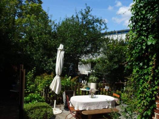 Mehrfamilienhaus zum Kauf 259.500 € 12 Zimmer 250 m² 469 m² Grundstück Zeulenroda Zeulenroda-Triebes 07937