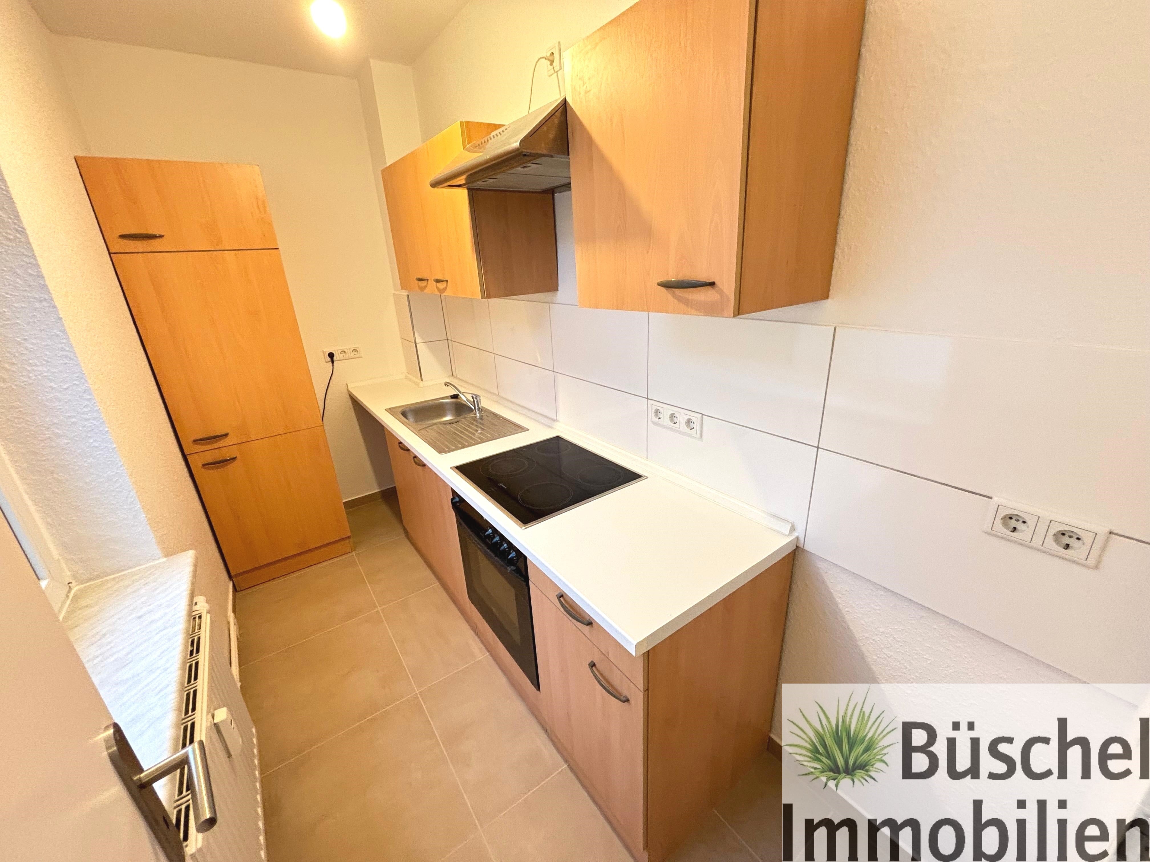 Wohnung zur Miete 420 € 2 Zimmer 42,1 m²<br/>Wohnfläche 2.<br/>Geschoss 01.12.2024<br/>Verfügbarkeit Wolfenbütteler Straße 48 Wormser Platz Magdeburg 39112