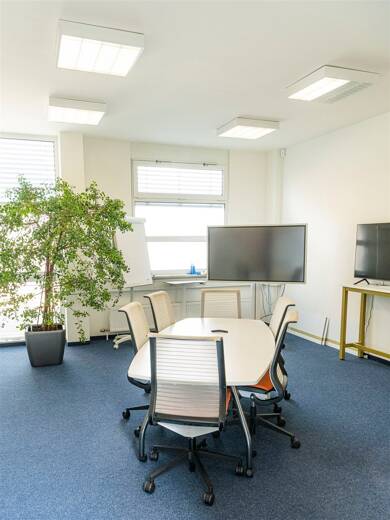Büro-/Praxisfläche zur Miete 3.000 € 5 Zimmer 350 m² Bürofläche Industriegebiet Neunheim/Neunstadt Ellwangen (Jagst) 73479