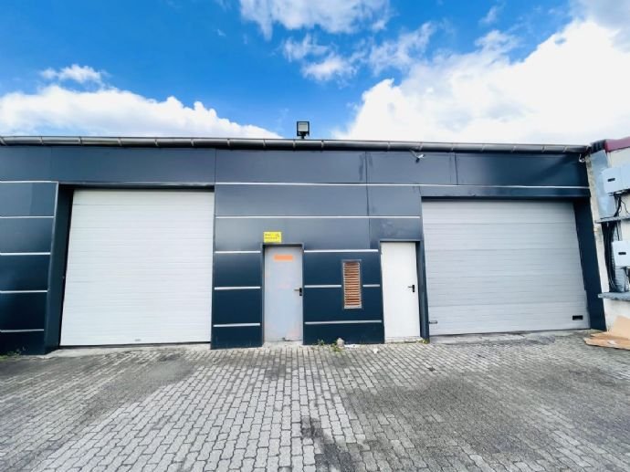 Lagerhalle zur Miete 4,20 € 2.700 m²<br/>Lagerfläche ab 700 m²<br/>Teilbarkeit Batenbrock - Süd Bottrop 46238