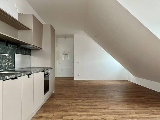 Wohnung zur Miete 960 € 2 Zimmer 64 m² 4. Geschoss frei ab sofort Muggenhofer Straße 177 Muggenhof Nürnberg 90429