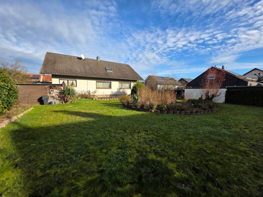 Mehrfamilienhaus zum Kauf 559.000 € 6 Zimmer 250 m² 955 m² Grundstück frei ab sofort Ötigheim 76470