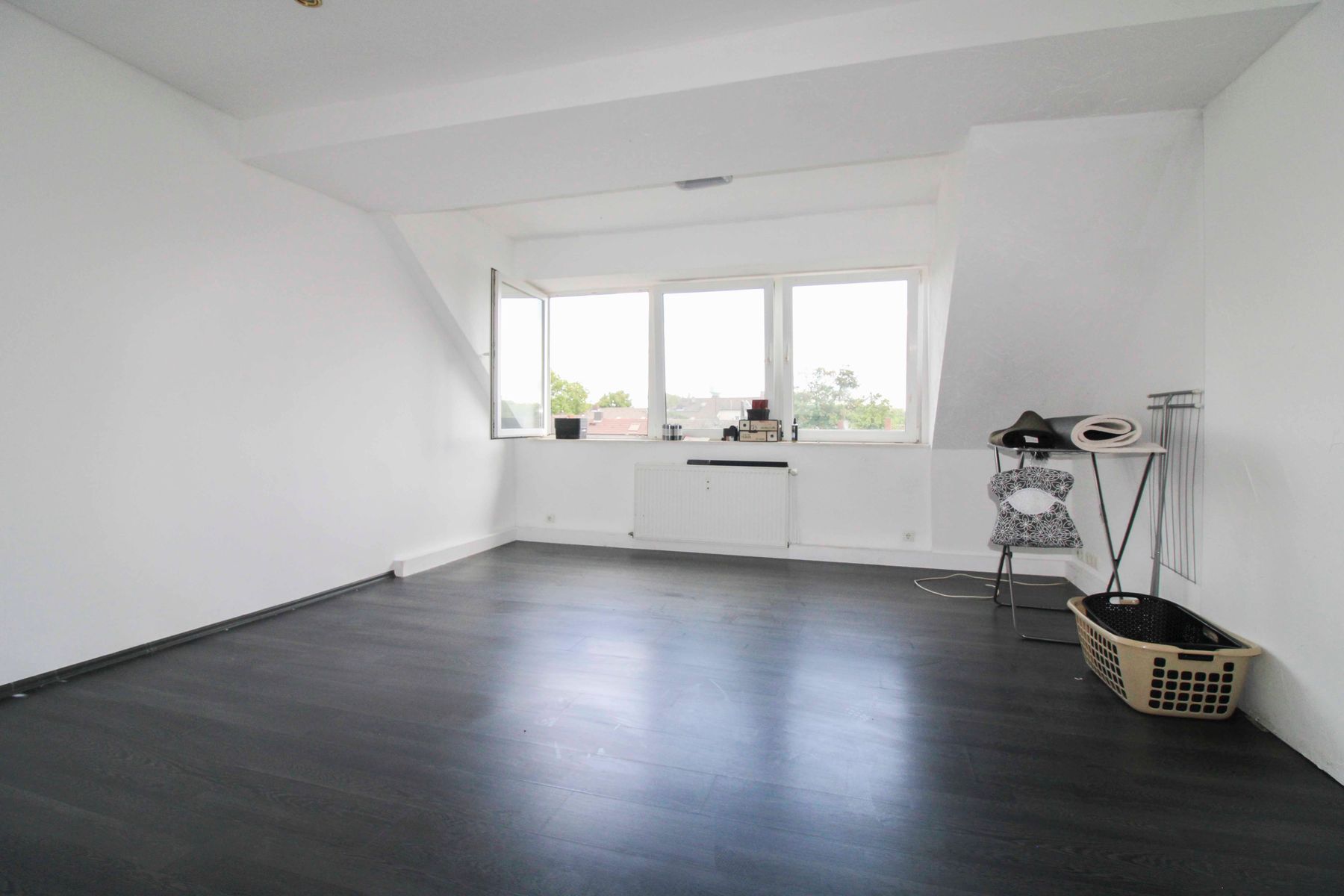 Wohnung zum Kauf 100.000 € 2 Zimmer 74,4 m²<br/>Wohnfläche 3.<br/>Geschoss Alt-Hamborn Duisburg 47166