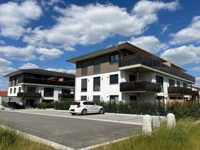 Wohnung zur Miete 1.200 € 3 Zimmer 90 m² Geschoss 2/3 frei ab 01.08.2025 Mainburg Mainburg 84048