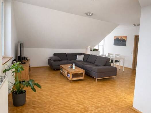 Wohnung zur Miete 850 € 2 Zimmer 65 m² Geschoss 2/2 frei ab 01.03.2026 Veitshöchheim 97209