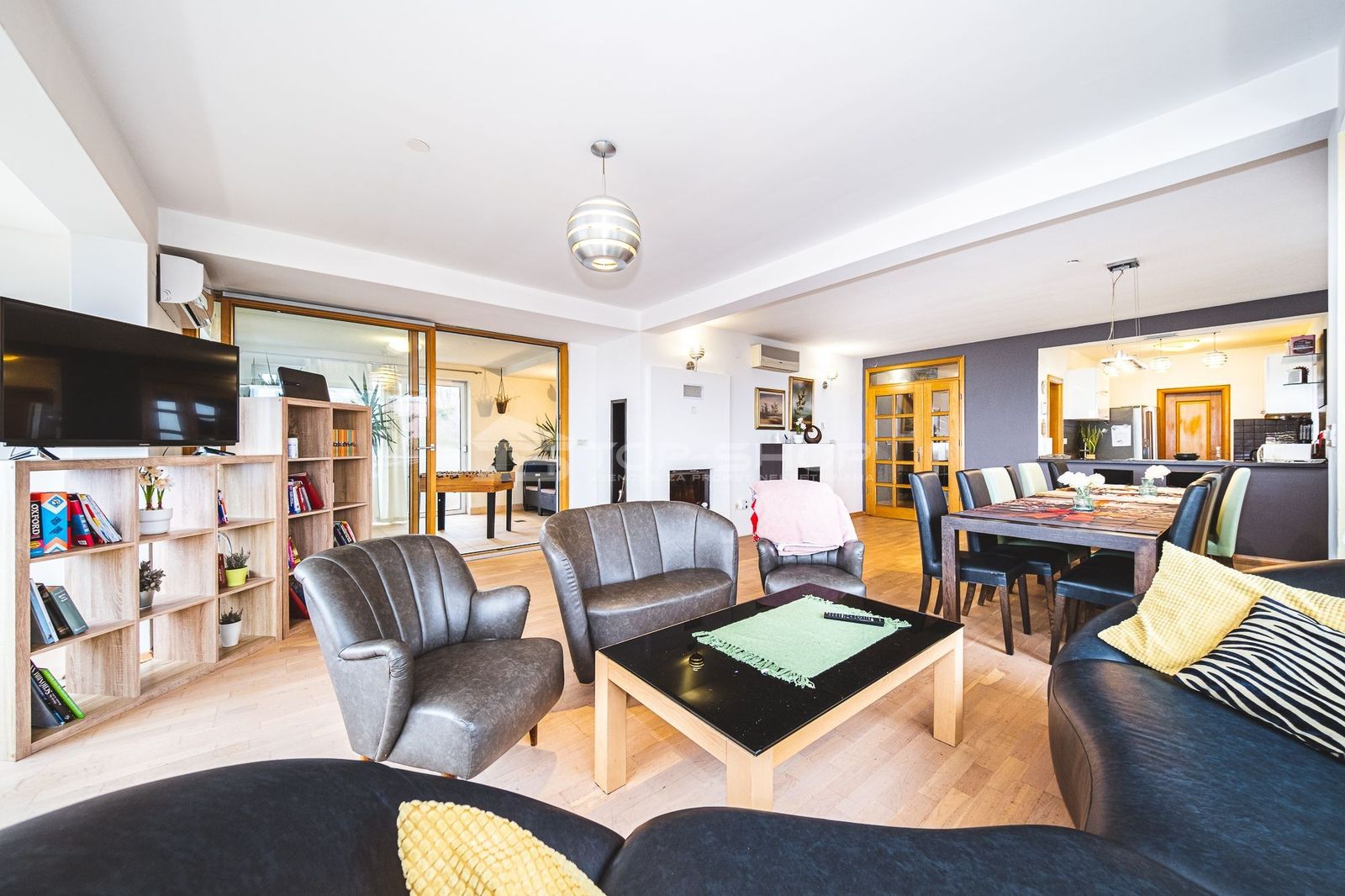 Haus zur Miete 5.000 € 8 Zimmer 380 m²<br/>Wohnfläche Sveti Duh