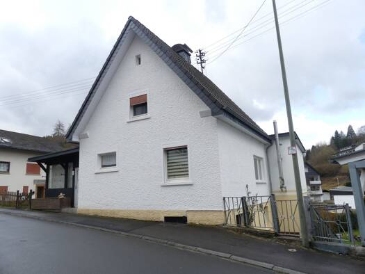 Wohnung zum Kauf provisionsfrei 71.000 € 5 Zimmer 118 m² Bilstein Lennestadt 57368