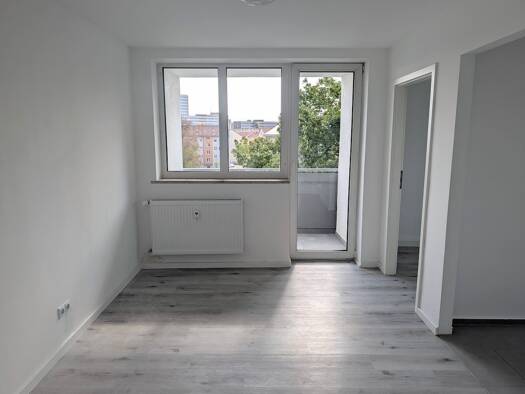Wohnung zur Miete 773 € 2,5 Zimmer 55 m² 4. Geschoss Zerzabelshof Östliche Außenstadt 90480