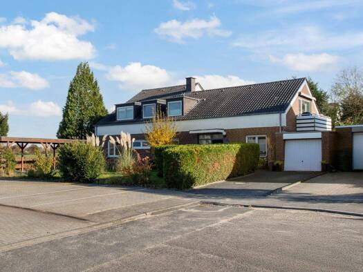 Mehrfamilienhaus zum Kauf 840.000 € 14 Zimmer 285 m² 945 m² Grundstück Wevelinghoven Grevenbroich 41516