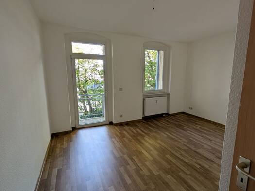 Wohnung zur Miete 448 € 2 Zimmer 56 m² 1. Geschoss frei ab sofort Huttenstraße 50 Lutherplatz Halle (Saale) 06110
