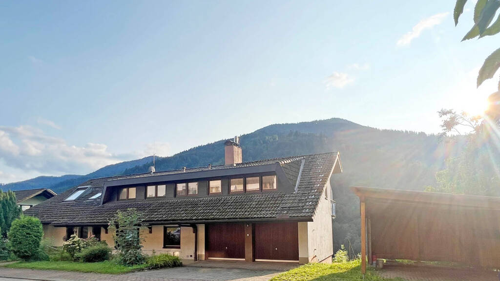 Mehrfamilienhaus zum Kauf 14 Zimmer 325 m² 1.308 m² Grundstück frei ab sofort Simonswald 79263