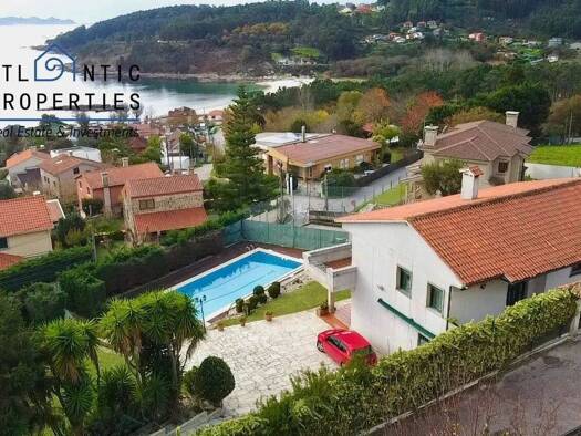 Chalet zum Kauf 890.000 € 5 Zimmer 455 m² Calle Viacova Cangas 36949