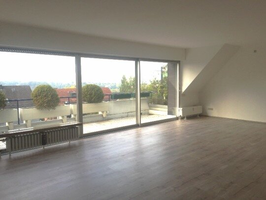 Wohnung zur Miete 700 € 4,5 Zimmer 152 m²<br/>Wohnfläche ab sofort<br/>Verfügbarkeit Leonhard-Stinnes-Str. Holthausen - West Mülheim an der Ruhr 45470